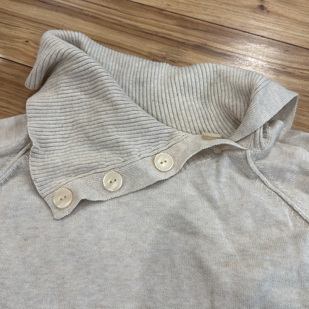 Off White Sweater - Picture 2 of 4